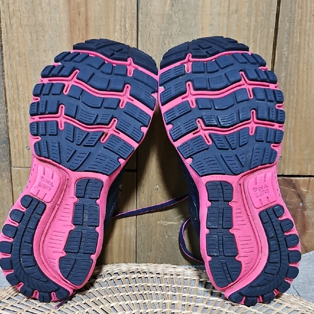 Brooks Women's Blue and Pink Athletic Shoes - Picture 4 of 6